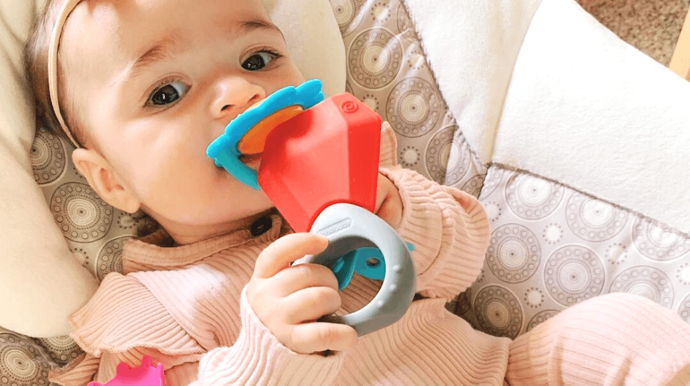 The Best Products for Dealing with Teething Pains - innobaby