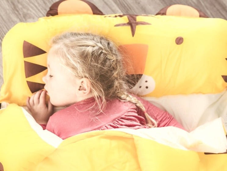 Toddler Moms: Tips for Sleeping On The Go - innobaby