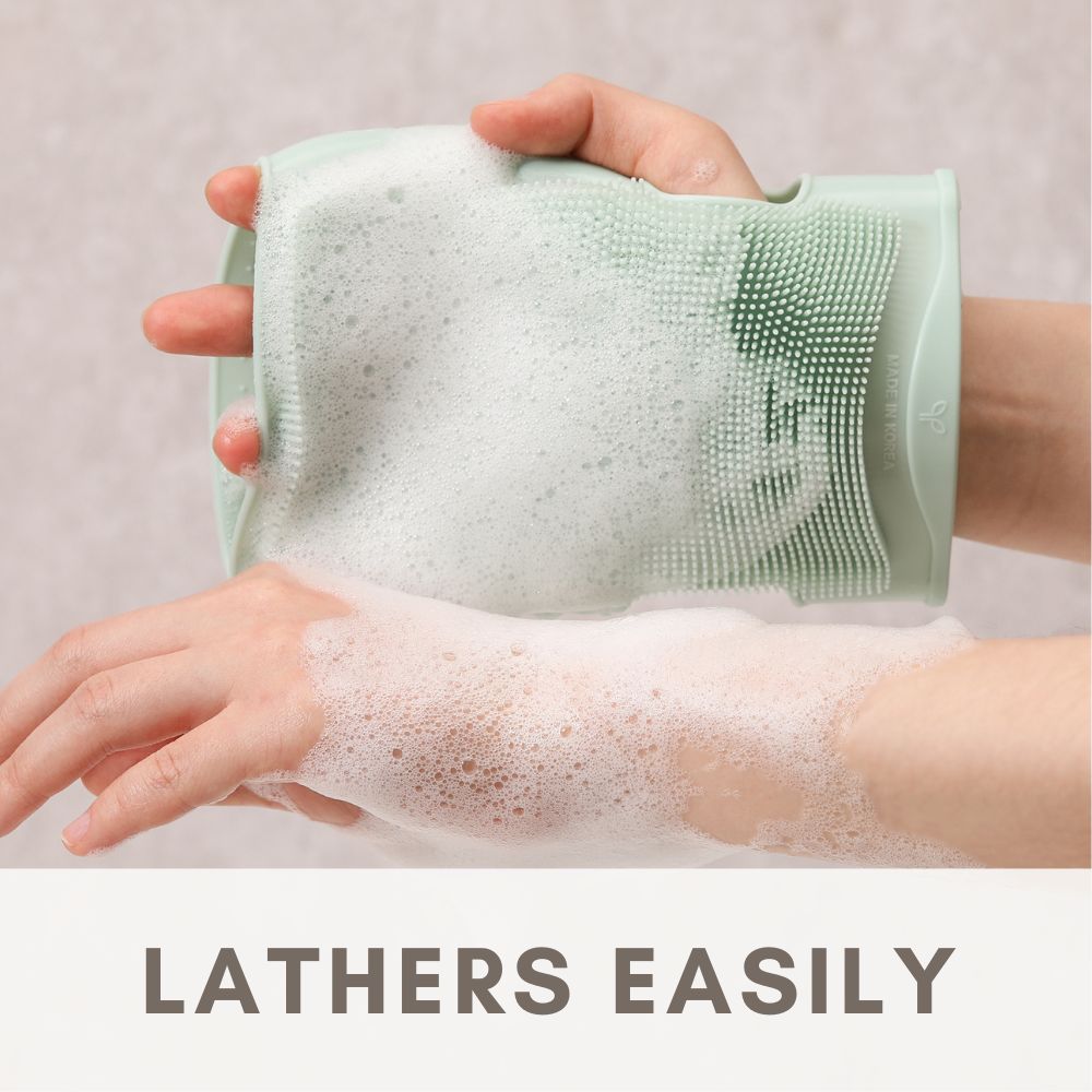 Lathers easily