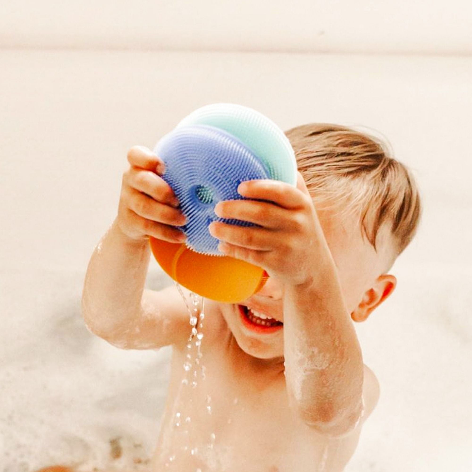 Innobaby Bathin' Smart Rainbow Spots Silicone Bath Toy and Scrub